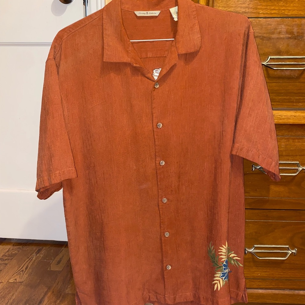 Tommy Bahama “with a twist” Shirt